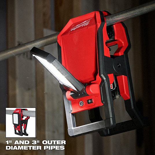 Milwaukee M18™ ROVER™ Clamping Flood Light - Cordless Work Light
